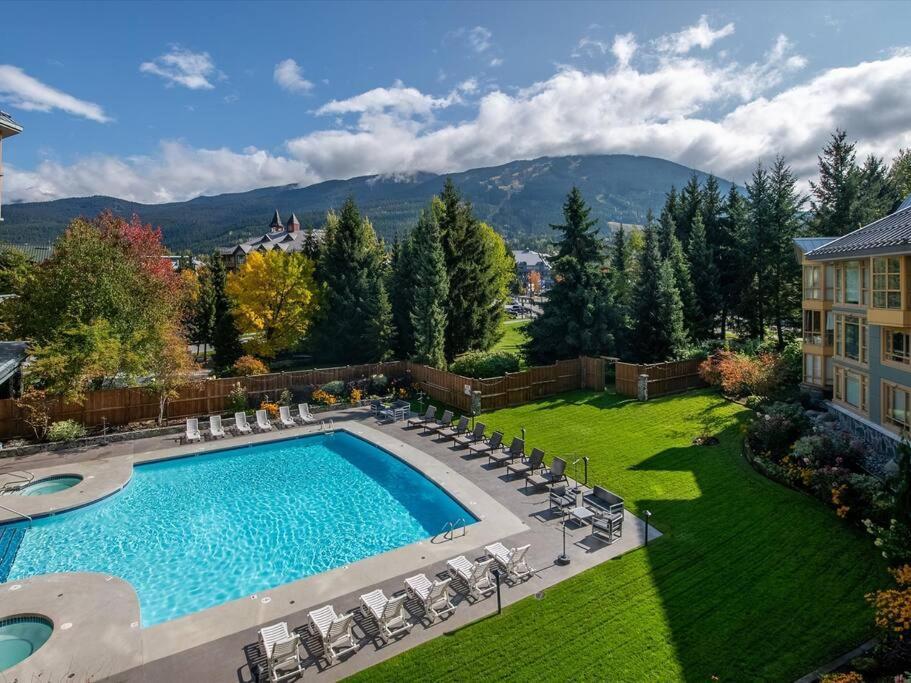 Cascade Lodge Premium Suite, With Pool & Hot Tub Whistler Exteriér fotografie